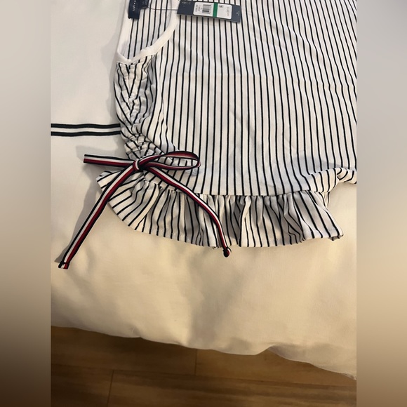 Tommy Hilfiger / Women's Striped Ruffled-Sleeve Top - Picture 5 of 9